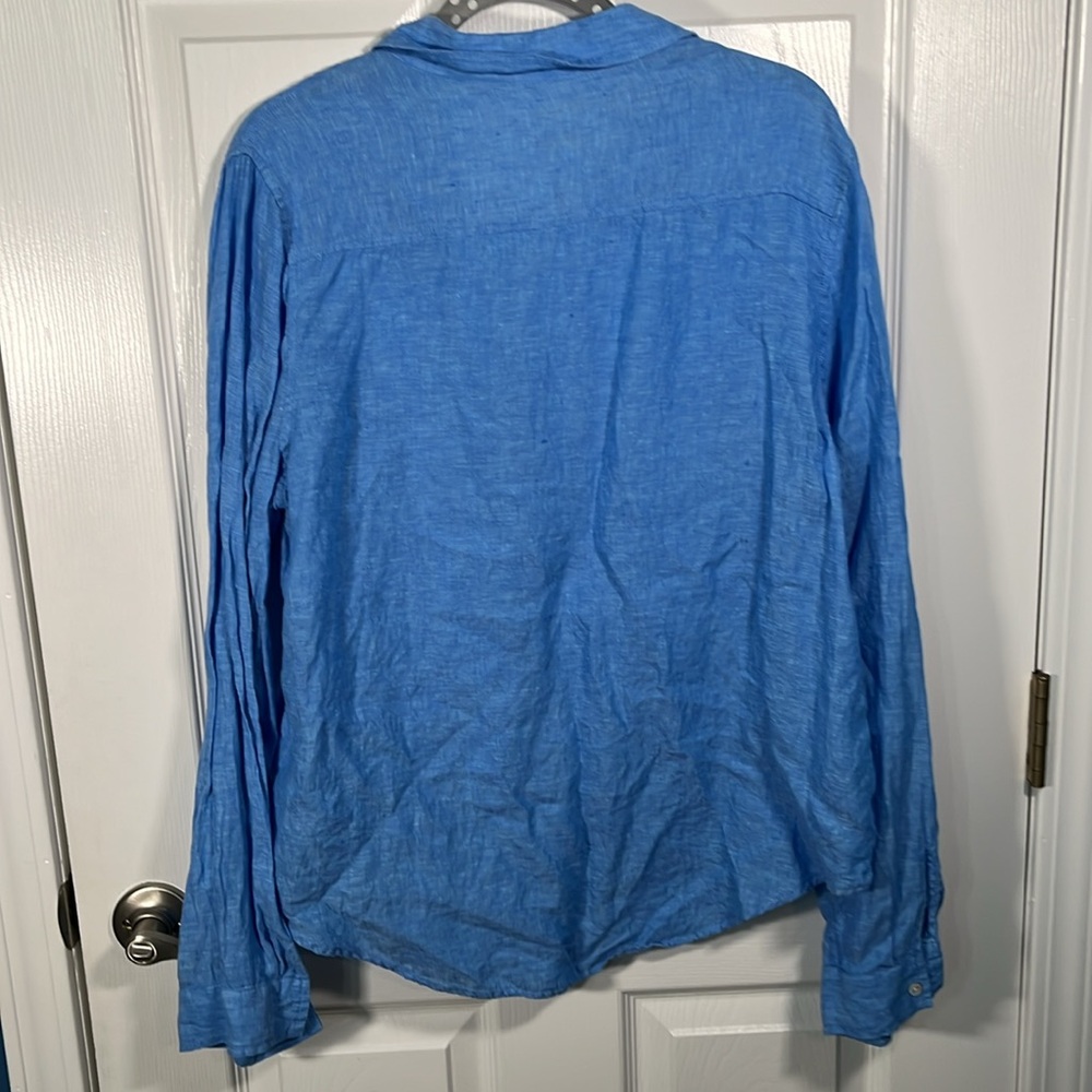 Lilly Pulitzer Blue Button-Up Shirt - Picture 3 of 3